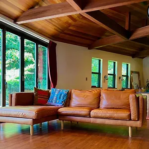 https://villa-gokurakuji-house.kanagawa-hotels.com
